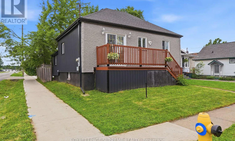 24 Alexandra Boulevard