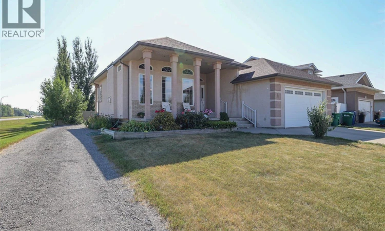 78 Woods Crescent