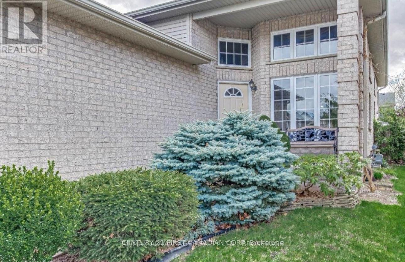 971 Fogerty Street NE, London, ON, N5X 4M2 - 2
