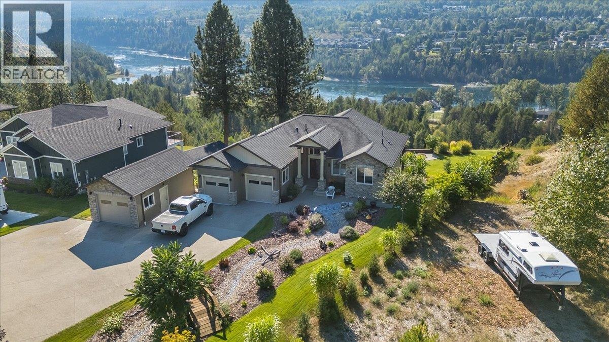 737 South Prairie Road, Castlegar, BC, V1N 4K6