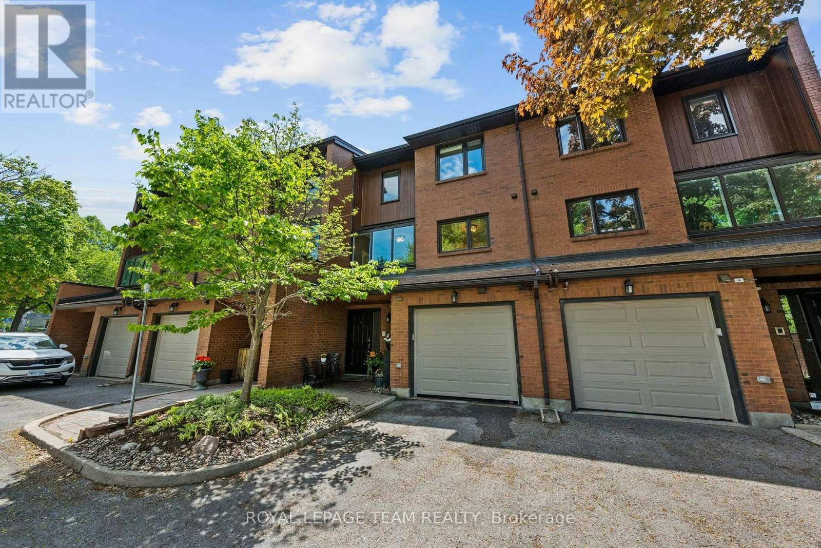 6-625 Richmond Road, Ottawa, ON, K2A 0G6