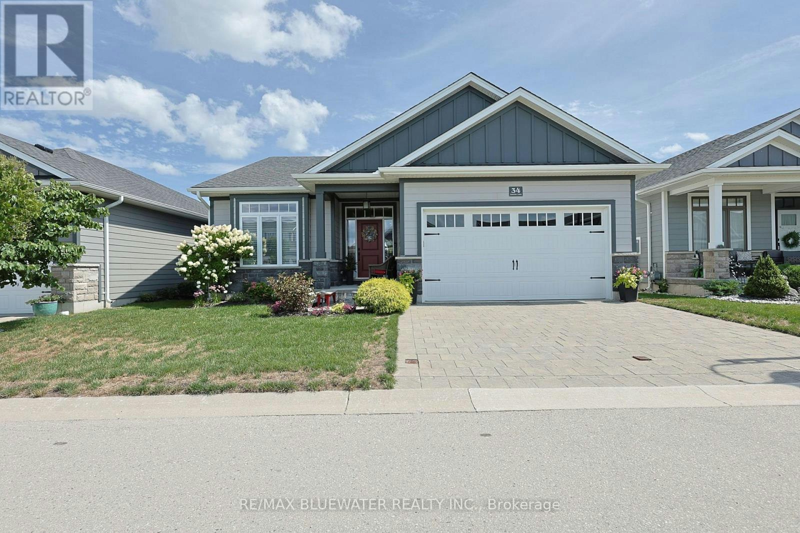 34 Sunrise Lane, Lambton Shores, ON, N0M 1T0