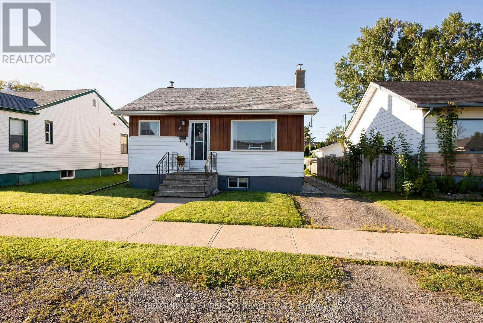 218 Christina Street E, Thunder Bay, ON, P7E 4N7