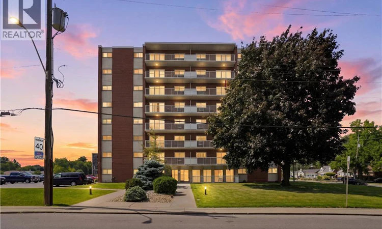 208-8 Woodman Drive