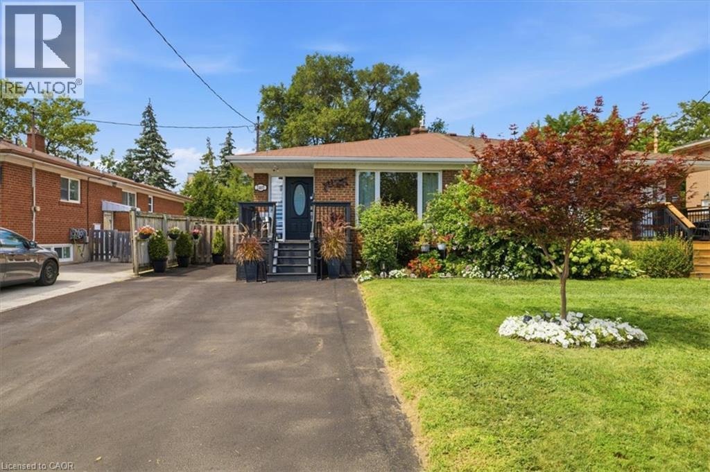 2407 Barclay Road, Burlington, ON, L7R 2B7