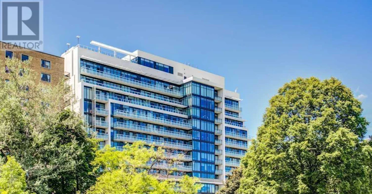 202-3018 Yonge Street, Toronto, ON, M4N 2K4