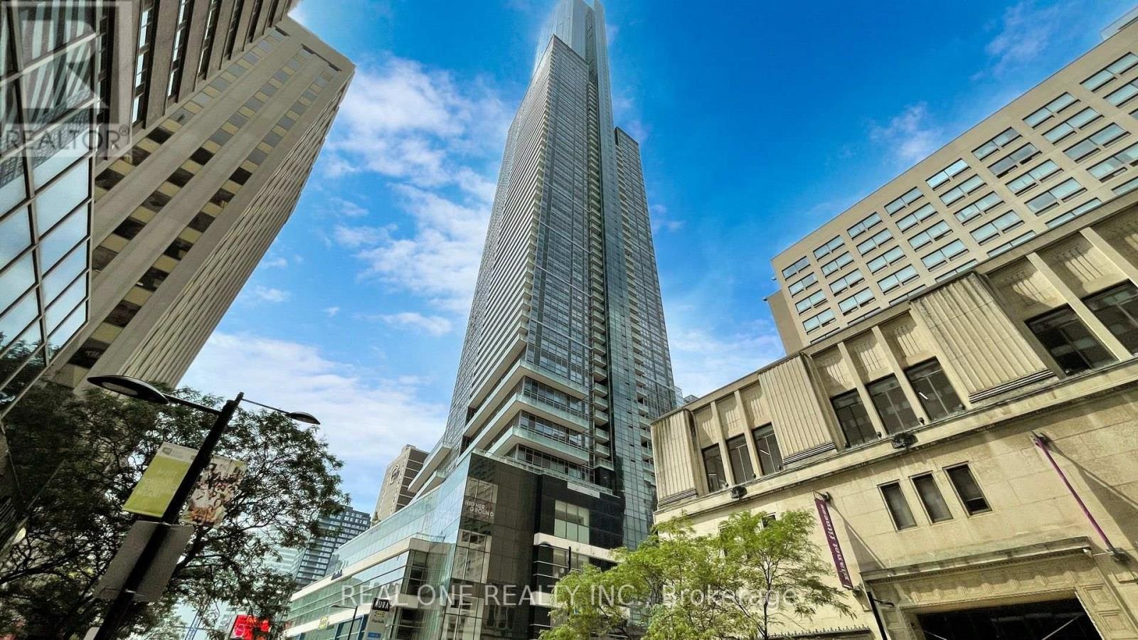 5814-386 Yonge Street, Toronto, ON, M5B 0A5