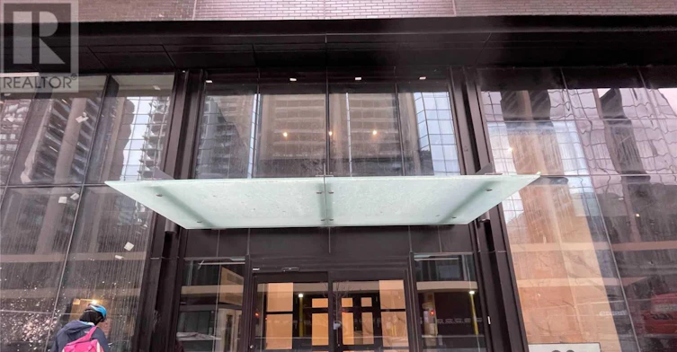 1119-20 Edward Street, Toronto, ON, M5G 1C9 - 2