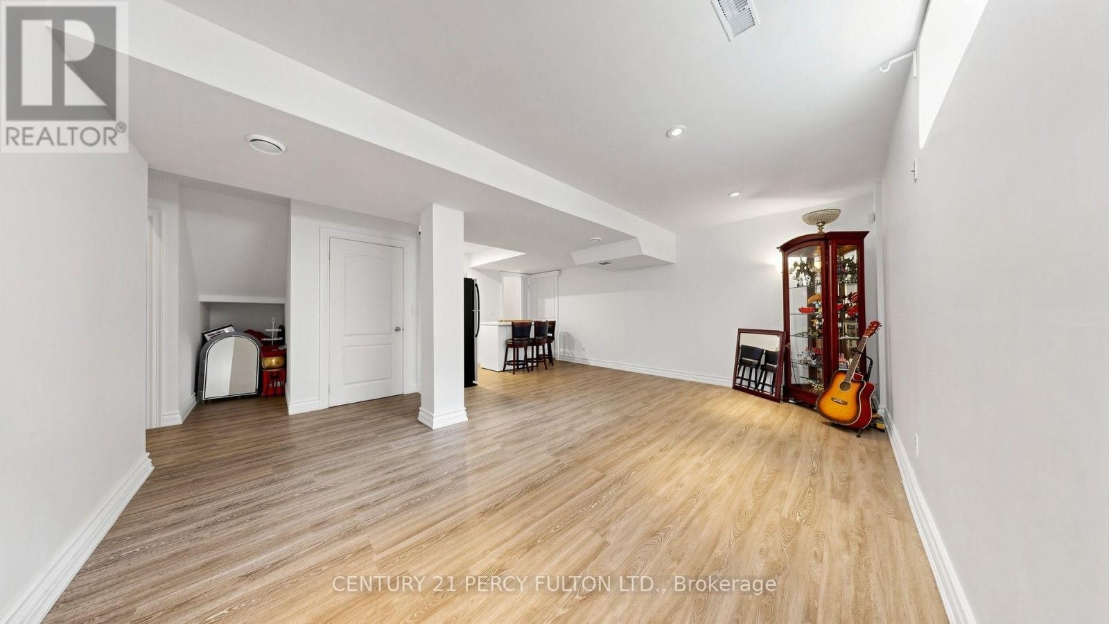 372B Hounslow Avenue, Toronto, ON, M2R 1H6 - 3