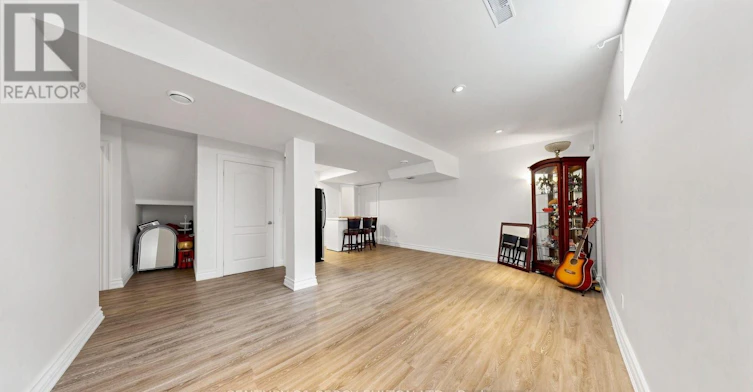 372B Hounslow Avenue, Toronto, ON, M2R 1H6 - 3