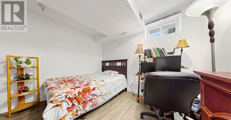 372B Hounslow Avenue, Toronto, ON, M2R 1H6 - 10