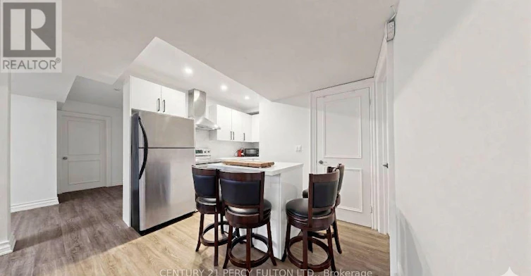 372B Hounslow Avenue, Toronto, ON, M2R 1H6 - 5
