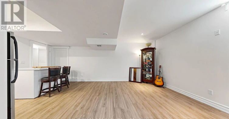 372B Hounslow Avenue, Toronto, ON, M2R 1H6 - 4