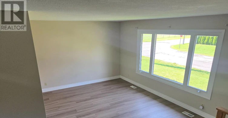 12 Edgehill Road, Belleville, ON, K8N 2L1 - 14
