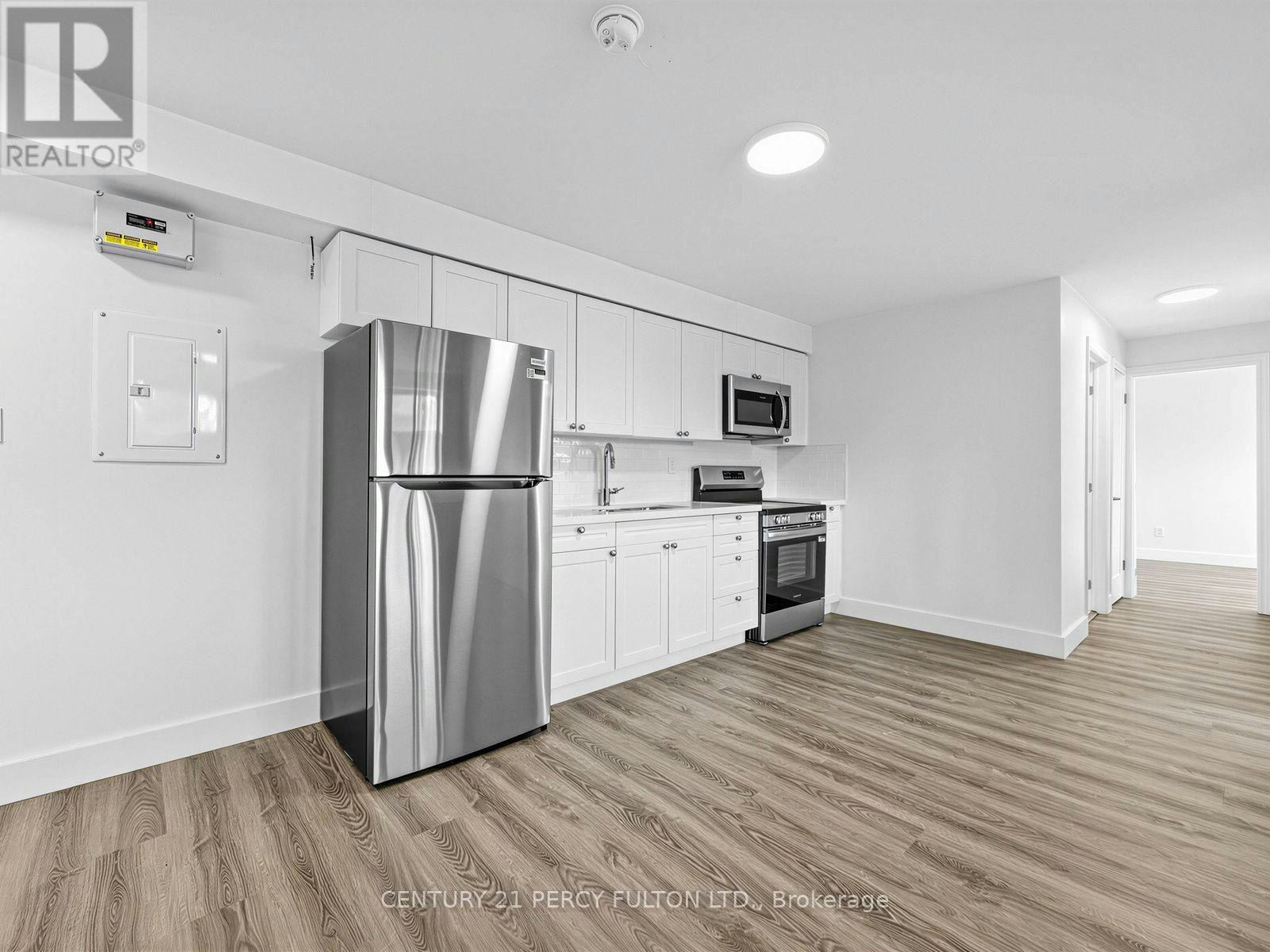 302-200 Garden Street, Whitby, ON, L1N 0L7 - 7