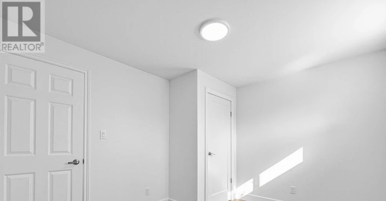 11-200 Garden Street, Whitby, ON, L1N 0L7 - 4