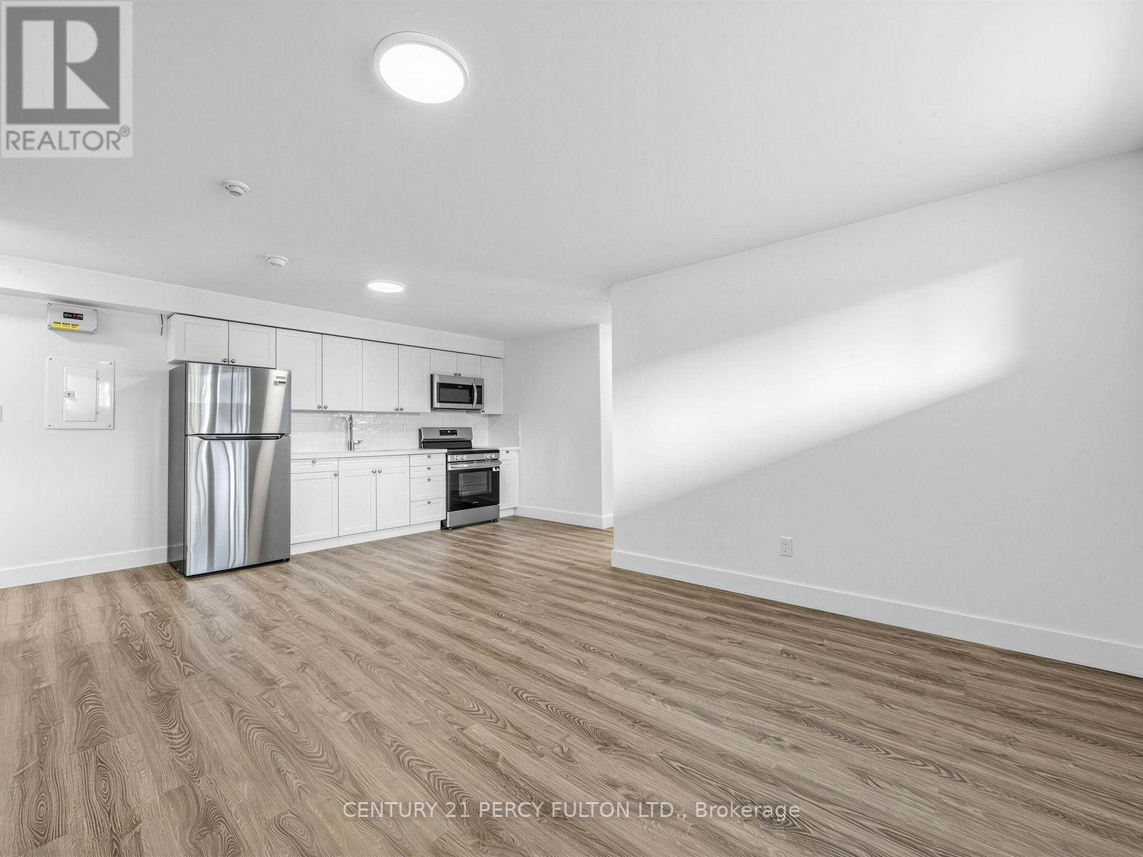 11-200 Garden Street, Whitby, ON, L1N 0L7 - 11