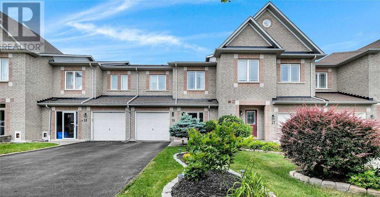 19 Bilbrough Street, Aurora, ON, L4G 7W3