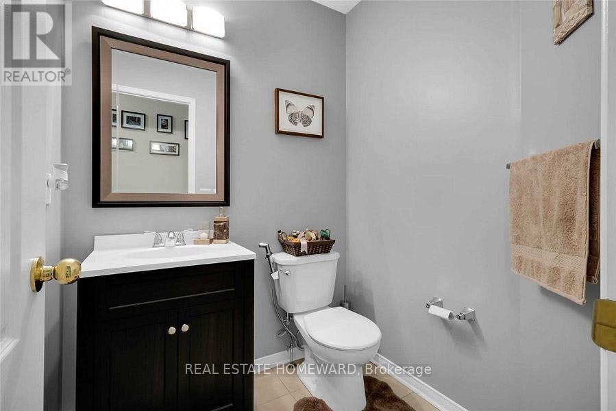 19 Bilbrough Street, Aurora, ON, L4G 7W3 - 6