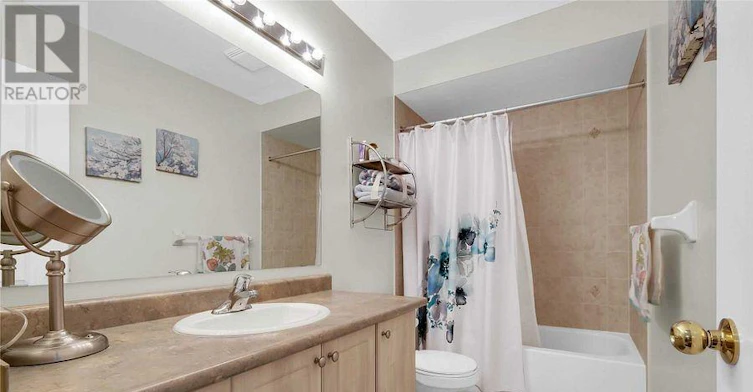 19 Bilbrough Street, Aurora, ON, L4G 7W3 - 26