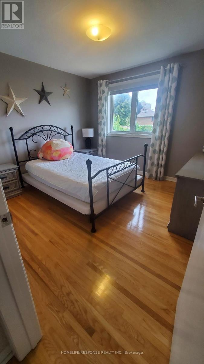 114 Ardwick Boulevard, Toronto, ON, M9M 1W2 - 9