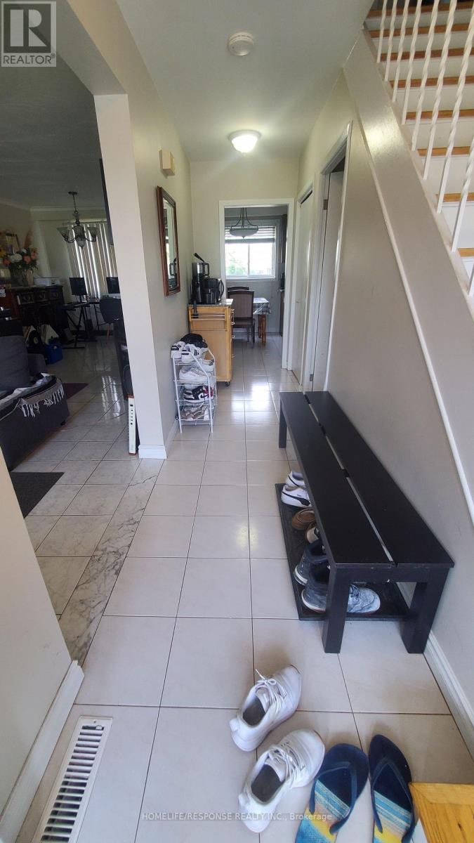 114 Ardwick Boulevard, Toronto, ON, M9M 1W2 - 3