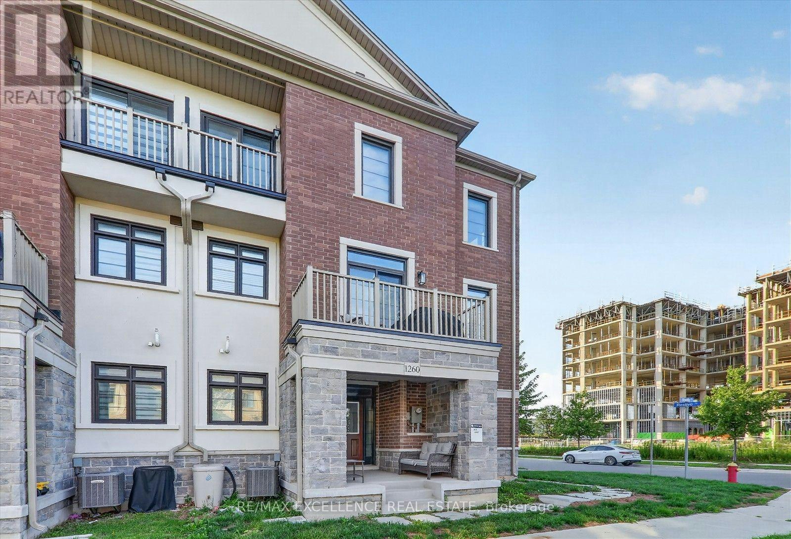 1260 Restivo Lane, Milton, ON, L9E 1J9 - 2