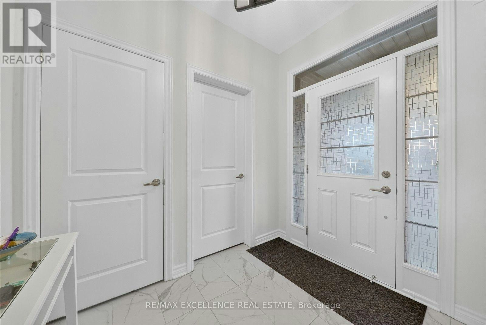 1260 Restivo Lane, Milton, ON, L9E 1J9 - 4