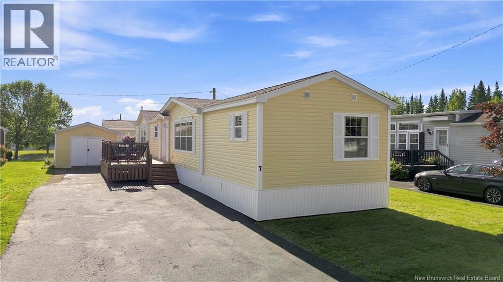 7 Stewart Street, Fredericton, NB, E3G 3V4