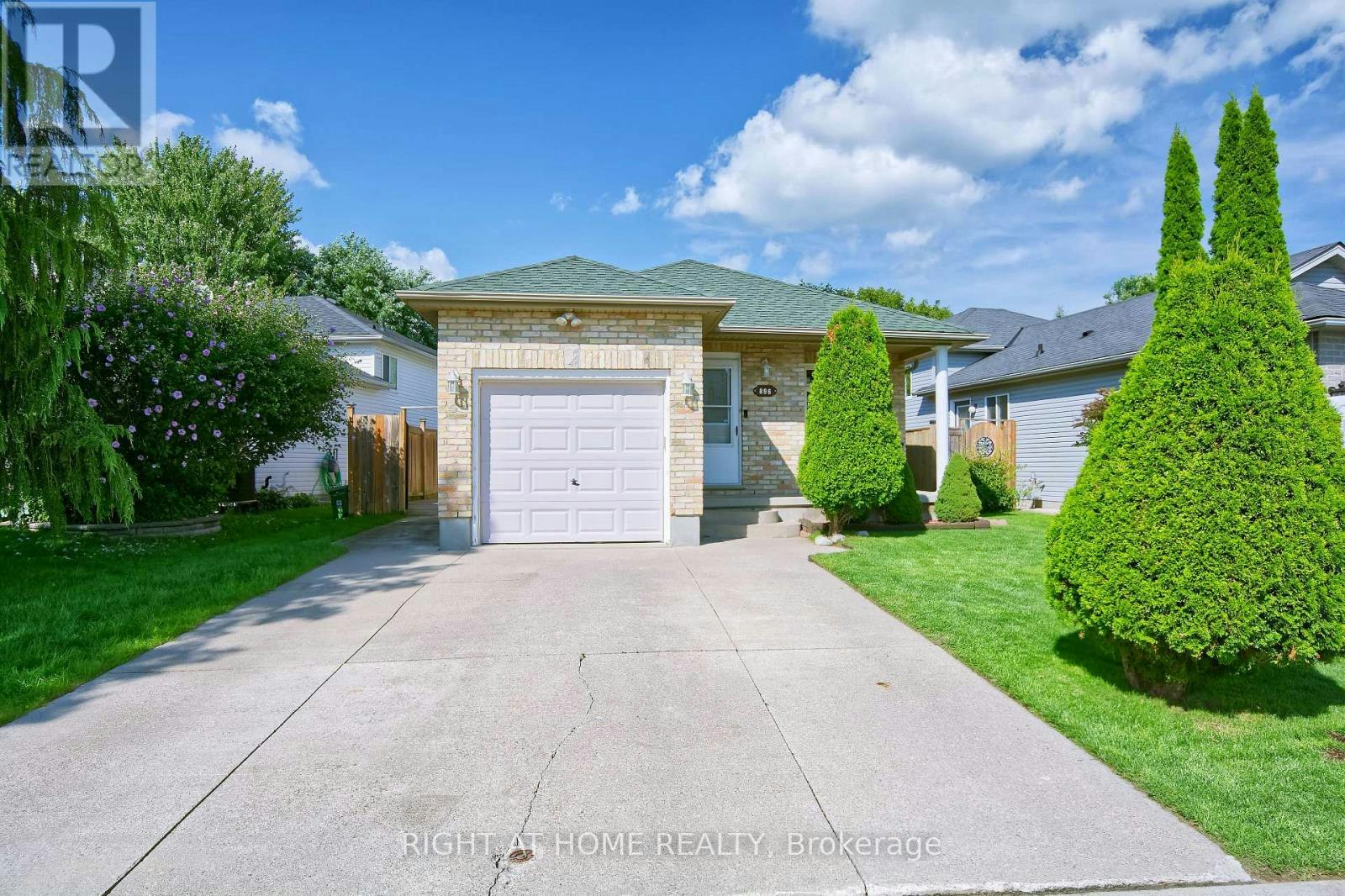 896 Fogerty Street, London, ON, N5X 4G6