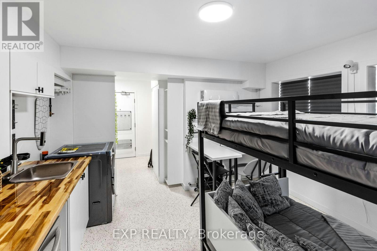 9-204 Ste Monique Street, Ottawa, ON, K1L 7R1 - 6