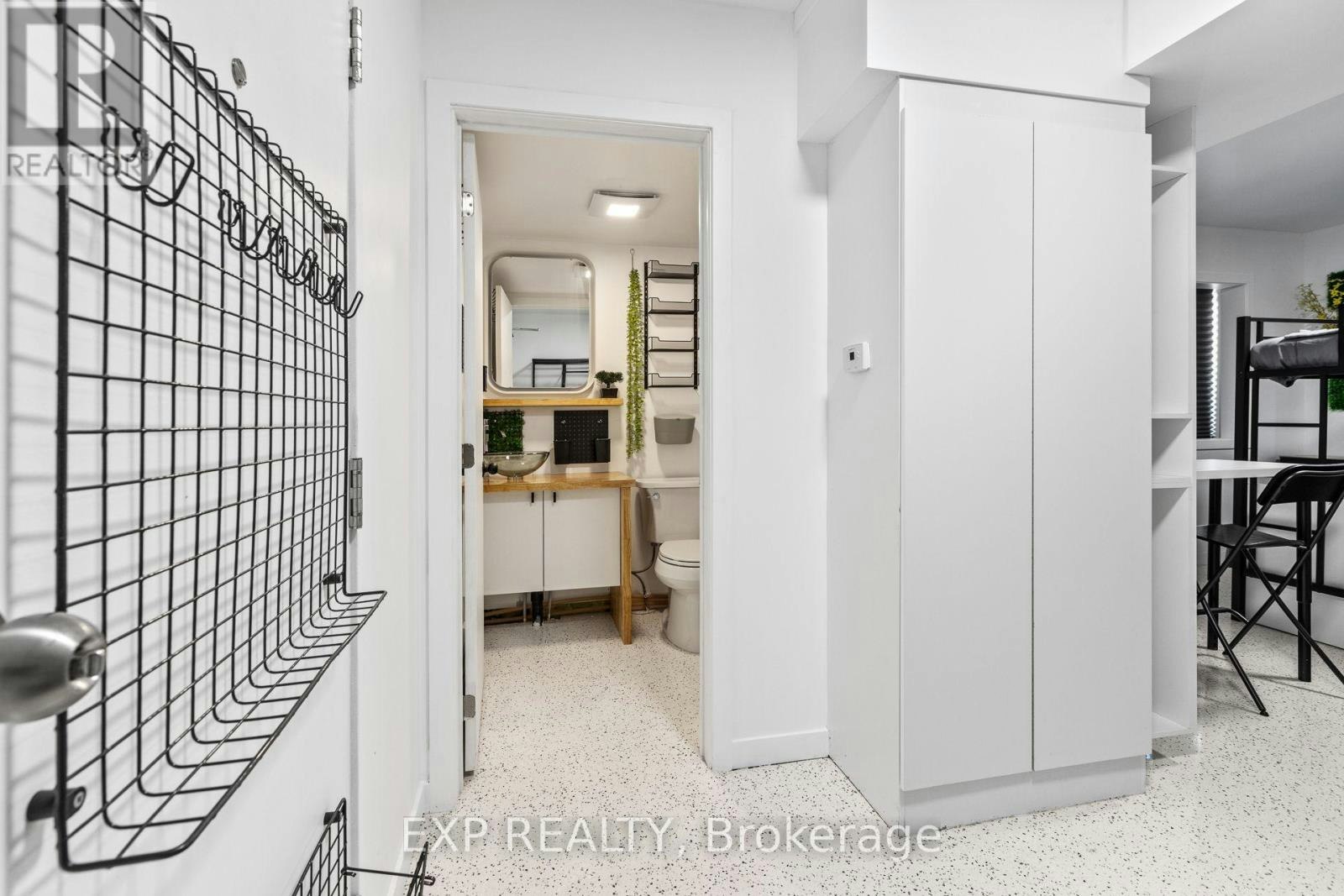 9-204 Ste Monique Street, Ottawa, ON, K1L 7R1 - 10