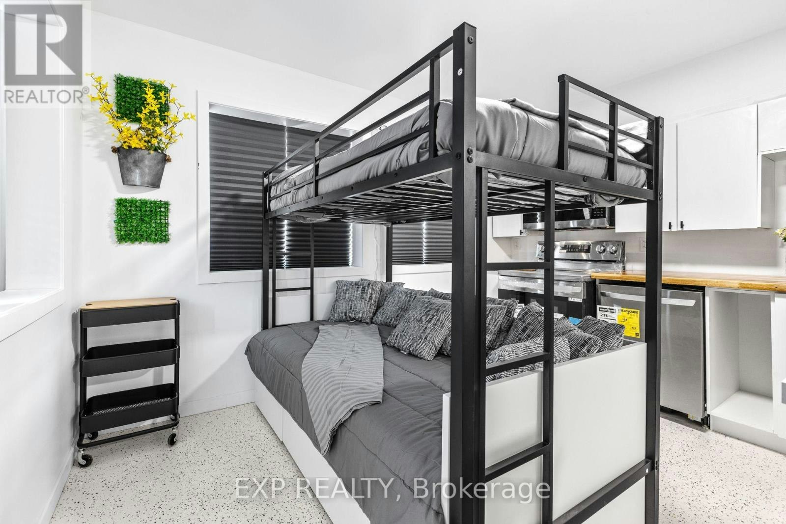 9-204 Ste Monique Street, Ottawa, ON, K1L 7R1 - 13