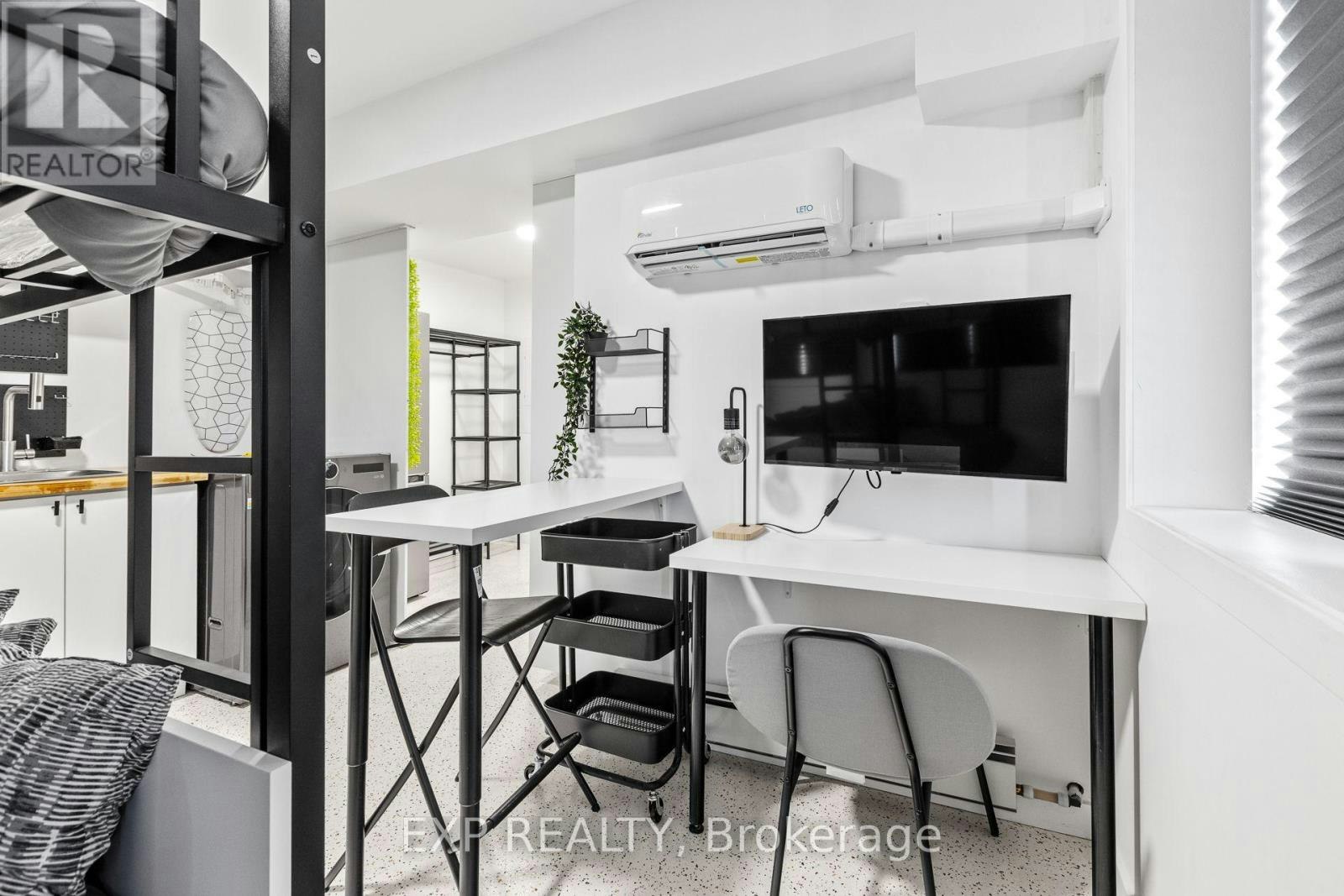 9-204 Ste Monique Street, Ottawa, ON, K1L 7R1 - 9