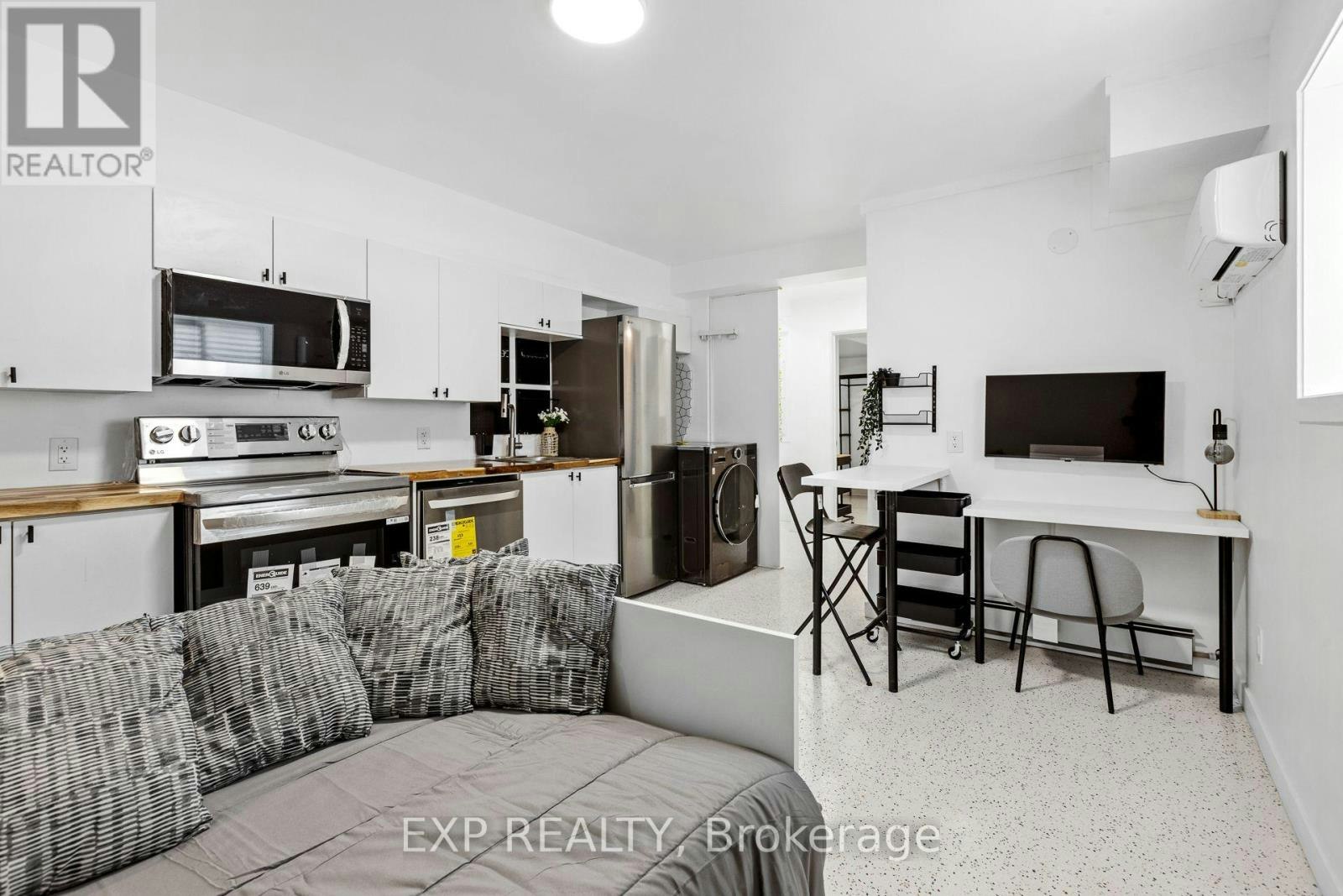 6-204 Ste Monique Street, Ottawa, ON, K1L 7R1 - 2