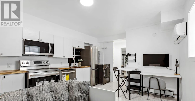 6-204 Ste Monique Street, Ottawa, ON, K1L 7R1 - 2
