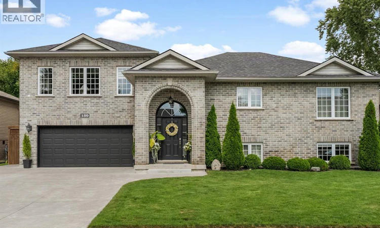 189 Riverview