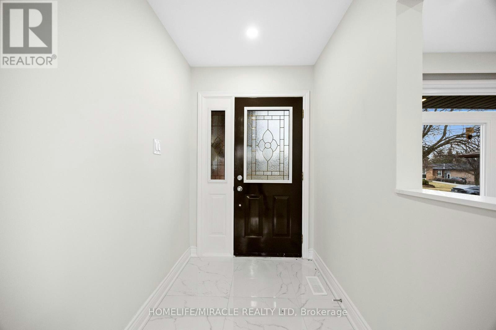 MAIN FLOOR-46 Flintwick Drive, Toronto, ON, M1P 4G9 - 4