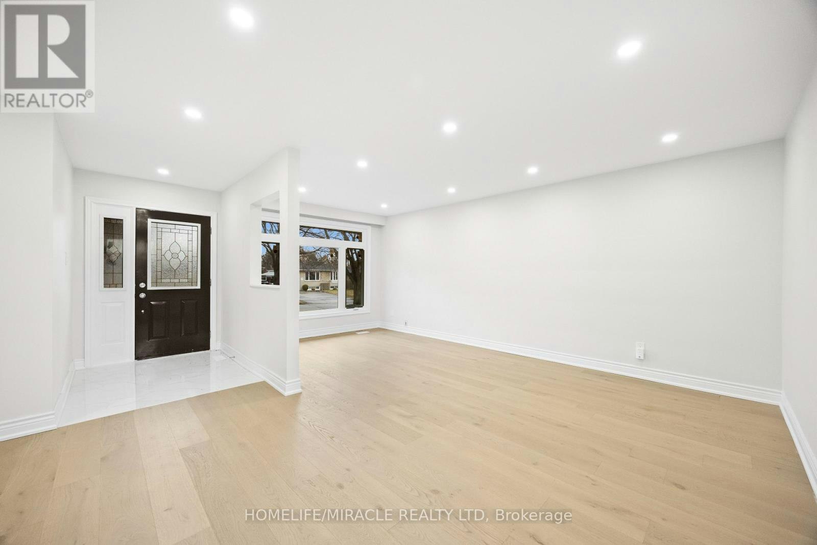 MAIN FLOOR-46 Flintwick Drive, Toronto, ON, M1P 4G9 - 5