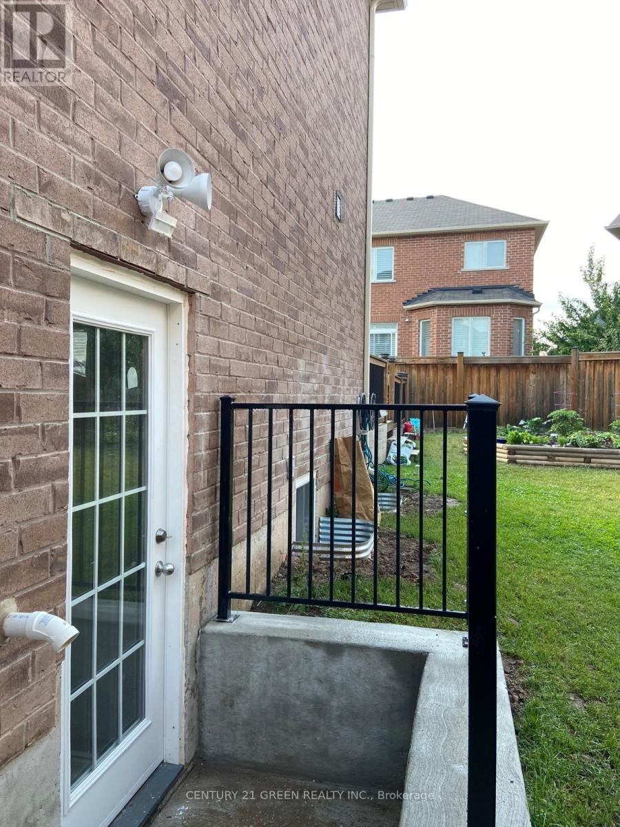 BASEMENT-179 Huddlestone Crescent, Milton, ON, L9T 8G1