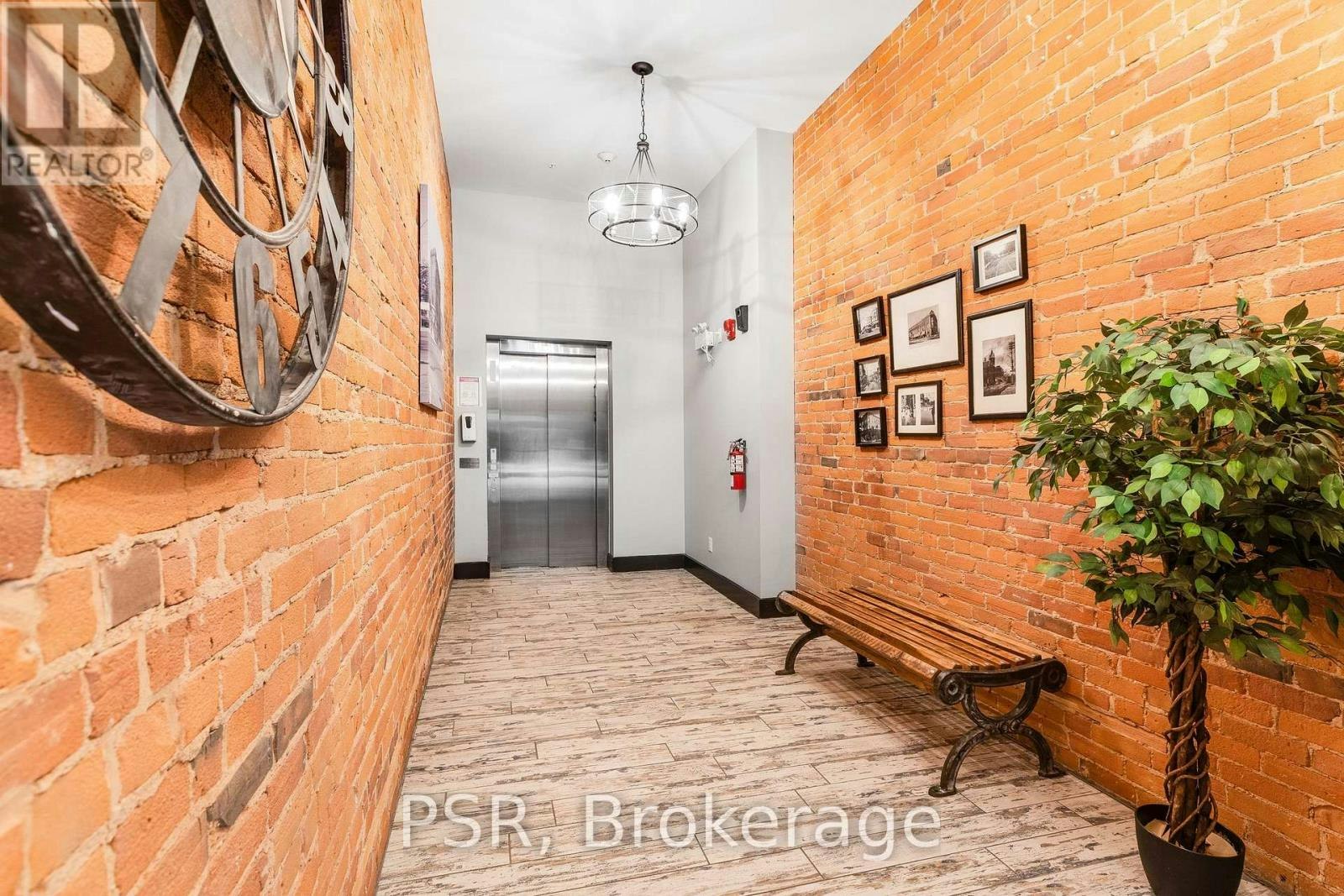 201-2870 Dundas Street W, Toronto, ON, M6P 1Y8 - 3