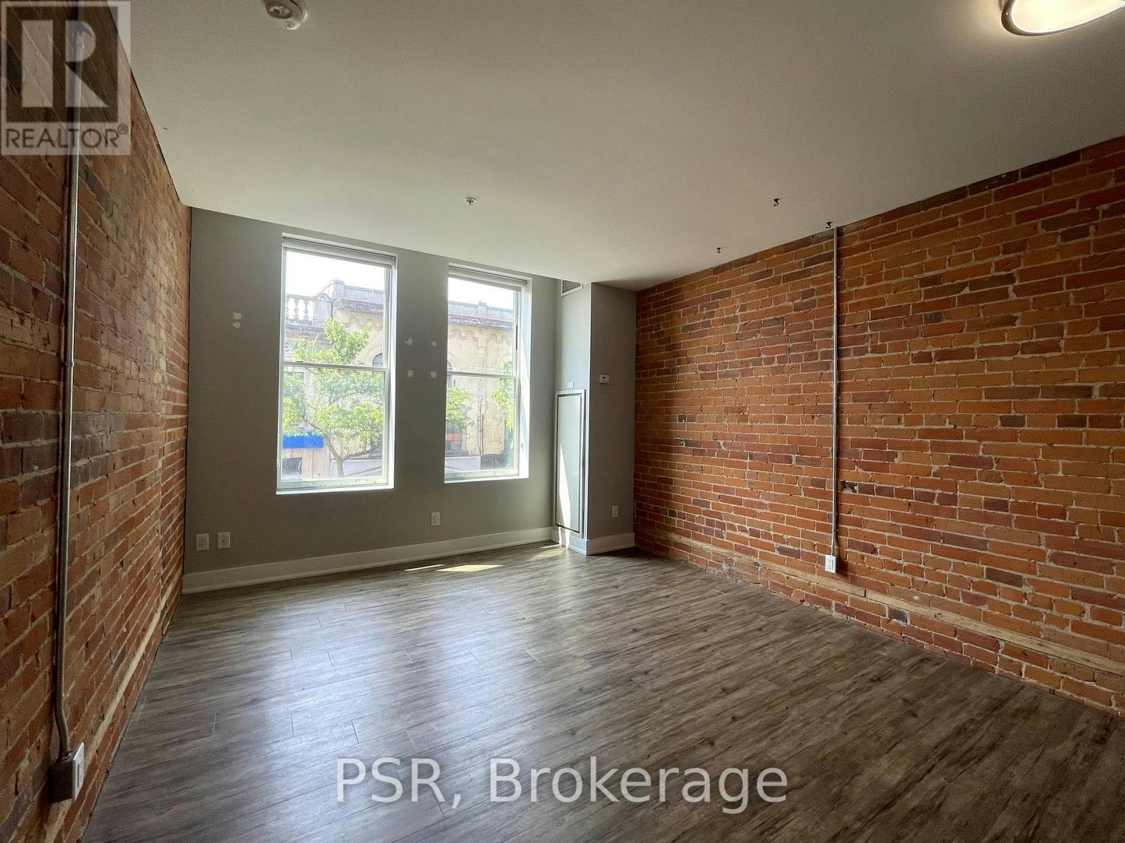 201-2870 Dundas Street W, Toronto, ON, M6P 1Y8 - 4