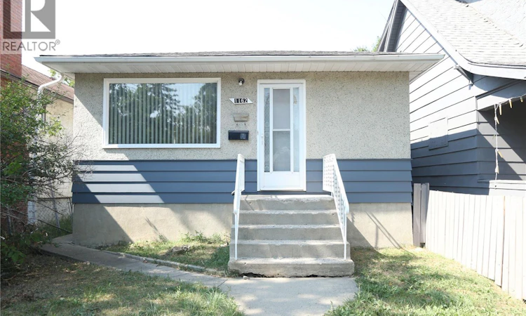1162 Athol Street