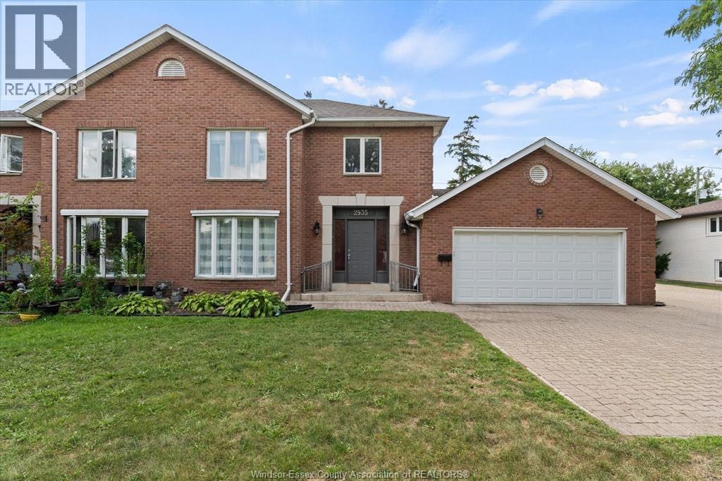 2-2935 Mckay Avenue, Windsor, ON, N9E 2R1