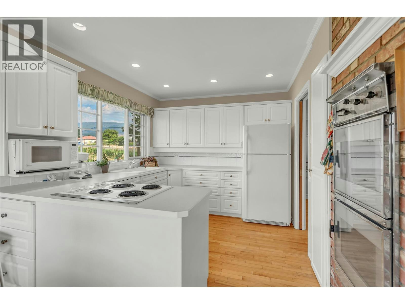 199 Lower Bench Road, Penticton, BC, V2A 1B2 - 17