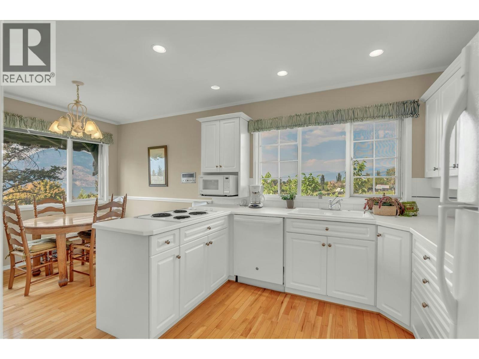 199 Lower Bench Road, Penticton, BC, V2A 1B2 - 16