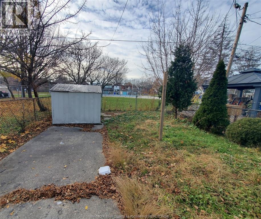 BSMT-725 Church Street, Windsor, ON, N9A 4T5 - 12