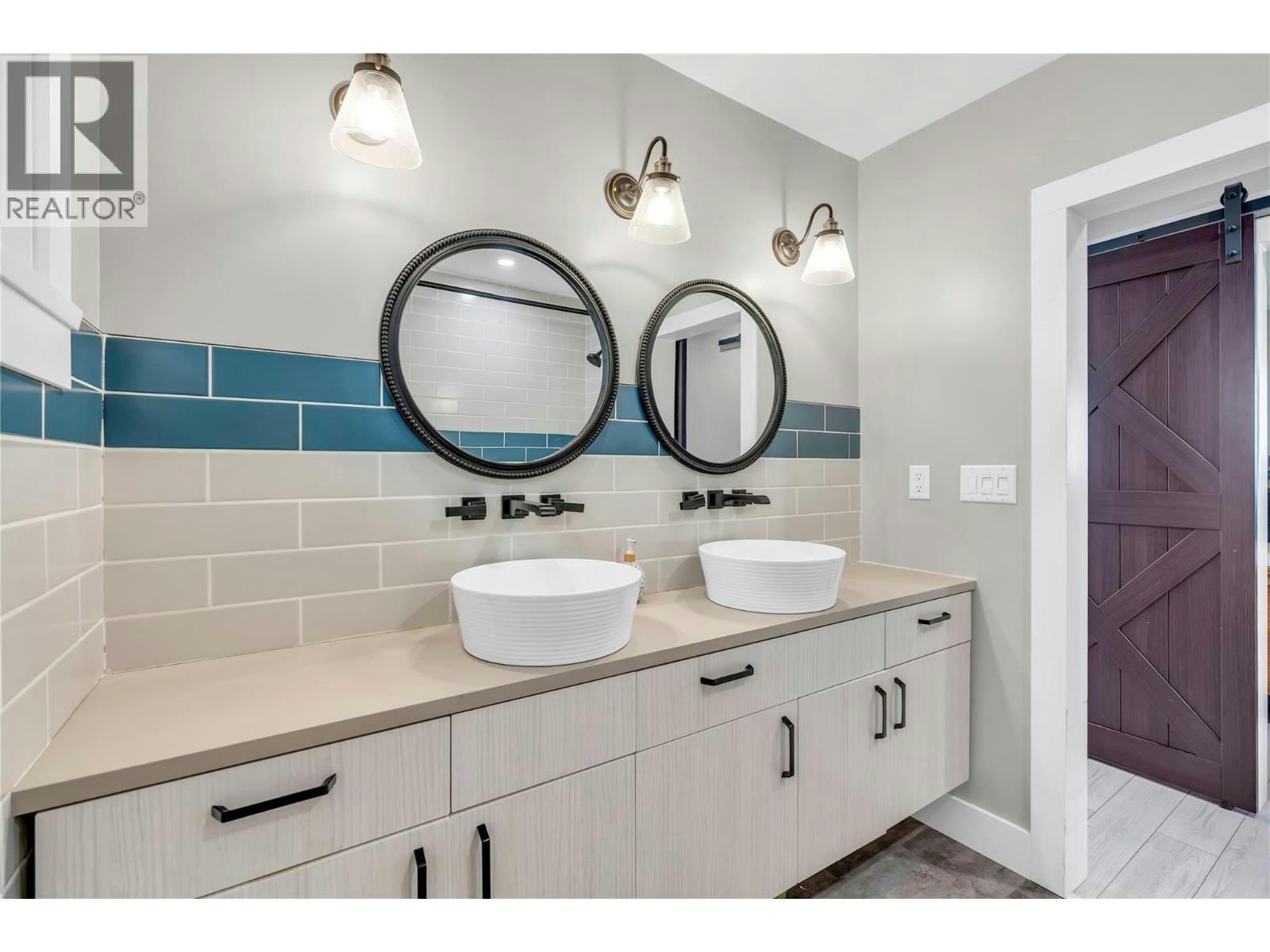 448 Caribou Street, Penticton, BC, V2A 5W6 - 23