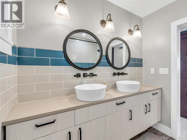 448 Caribou Street, Penticton, BC, V2A 5W6 - 23