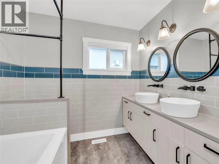 448 Caribou Street, Penticton, BC, V2A 5W6 - 24